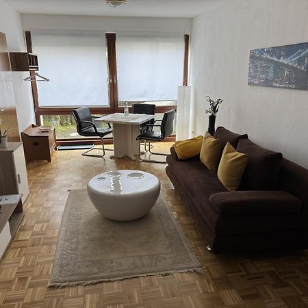 Yourcasa Apartment シュトゥットガルト エクステリア 写真